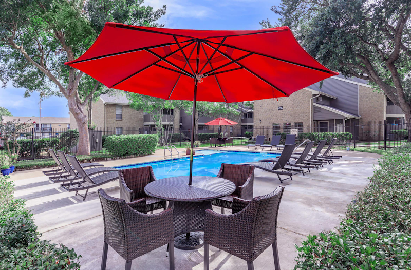 Angleton Manor Apartments