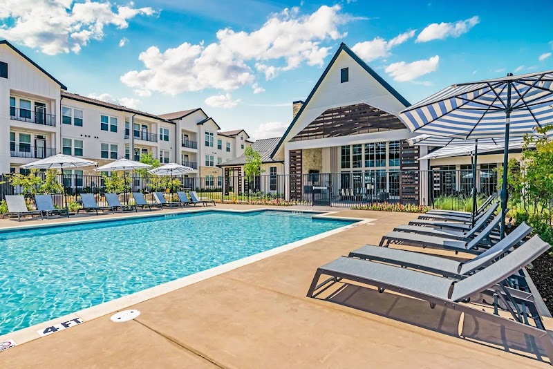 Atlas Bluewood Apartments