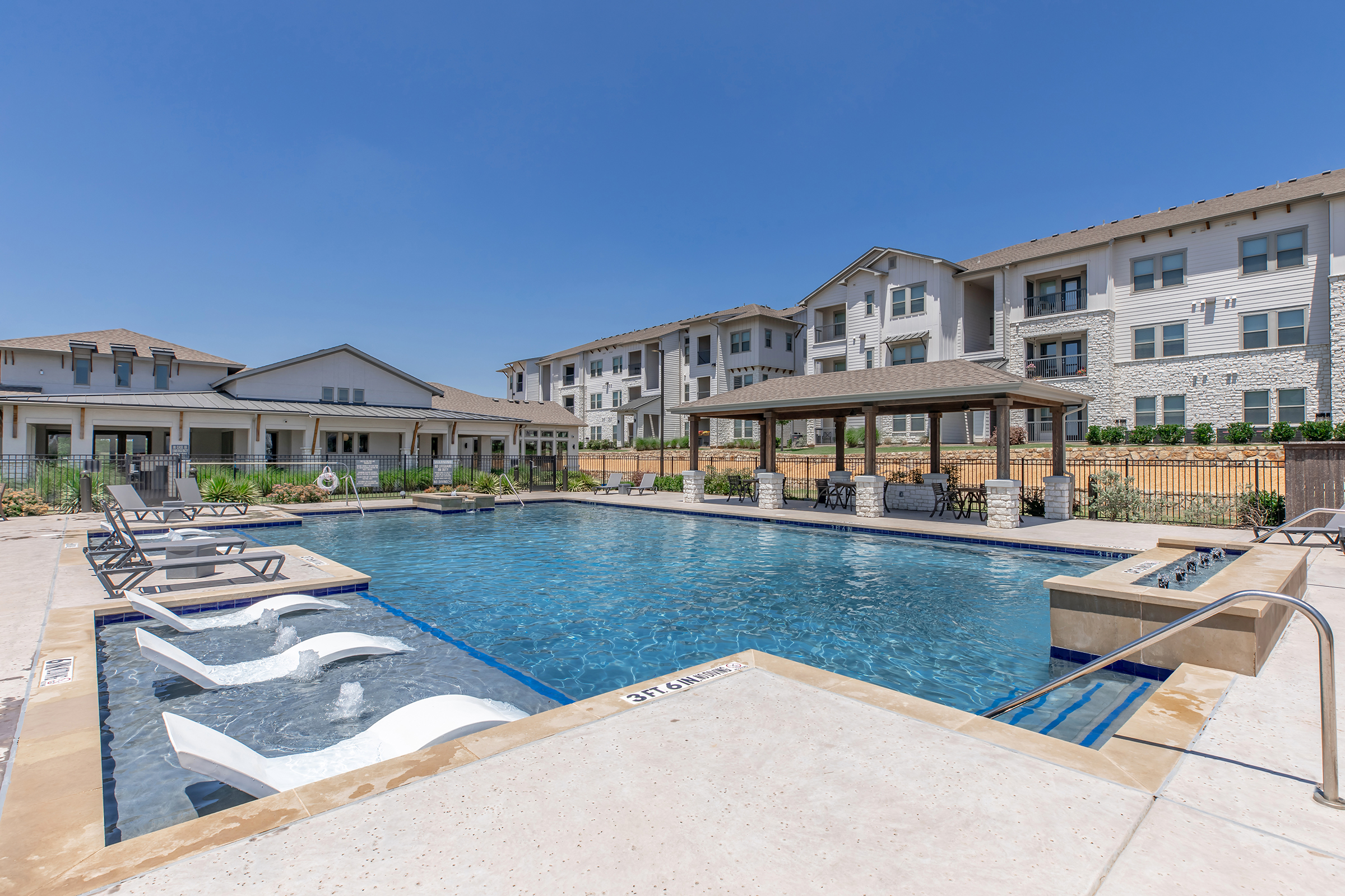 Chisholm Trace Apartments