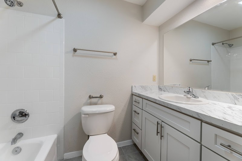 City Lake Townhomes
