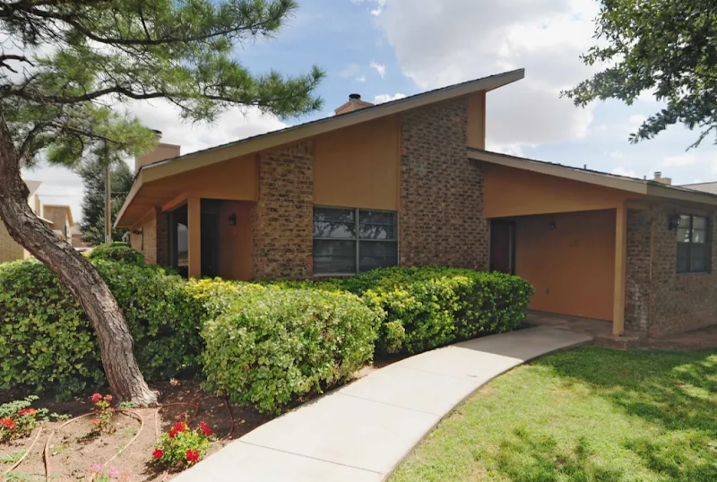 Country Crest Townhomes