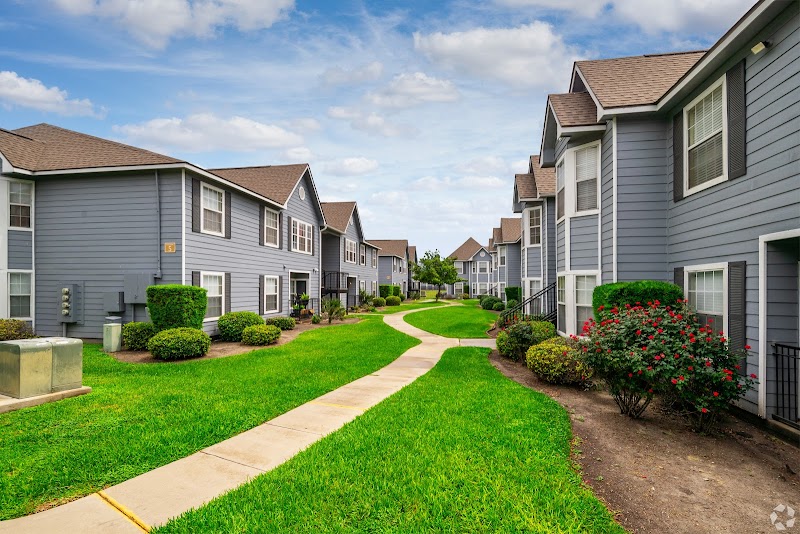 Crosswinds Apartments