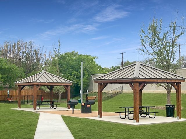 Davis Park Apartments