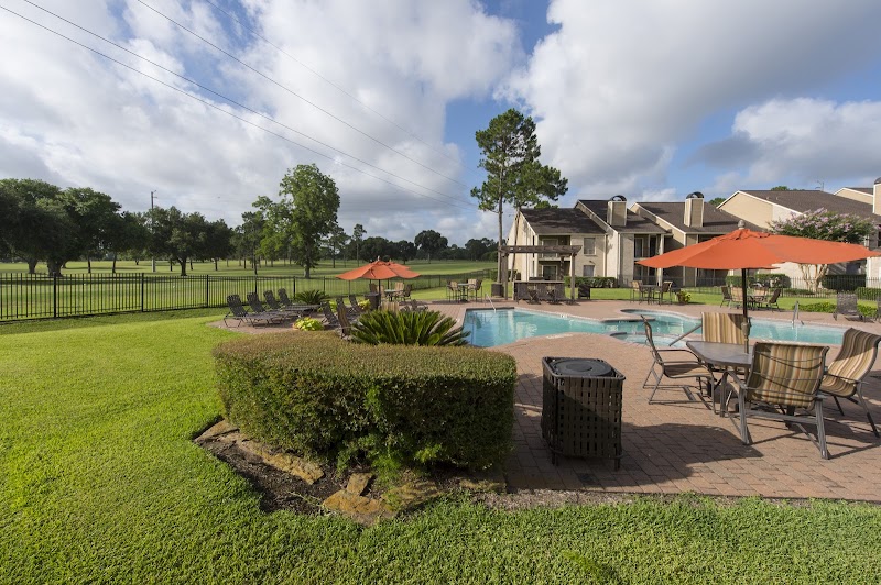 Fairway at Town Center Apartments