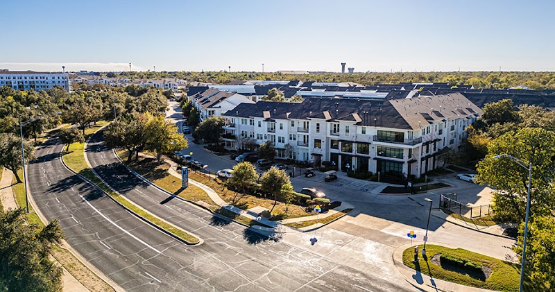 Lakeline Crossing Apartments