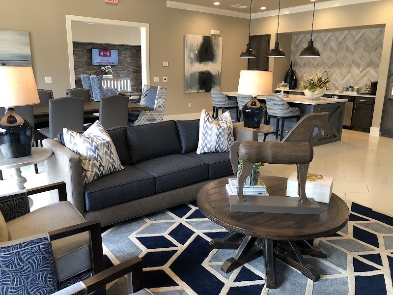 Reata West Apartments