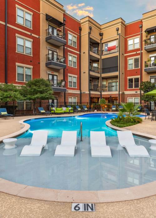 Resort at 925