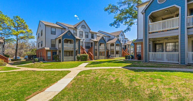 The Arbors of Central Park Apartments