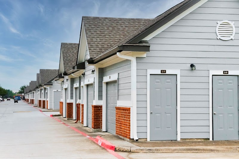 The Fenwick Apartment Homes