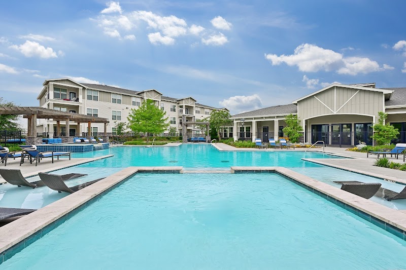 The Henry at Lake Houston Apartments