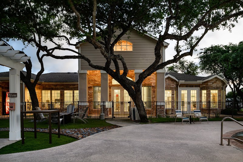 The Oaks at Bentwater Apartment Homes