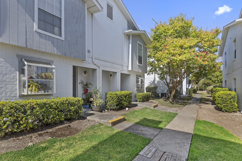 Tradewinds Apartments