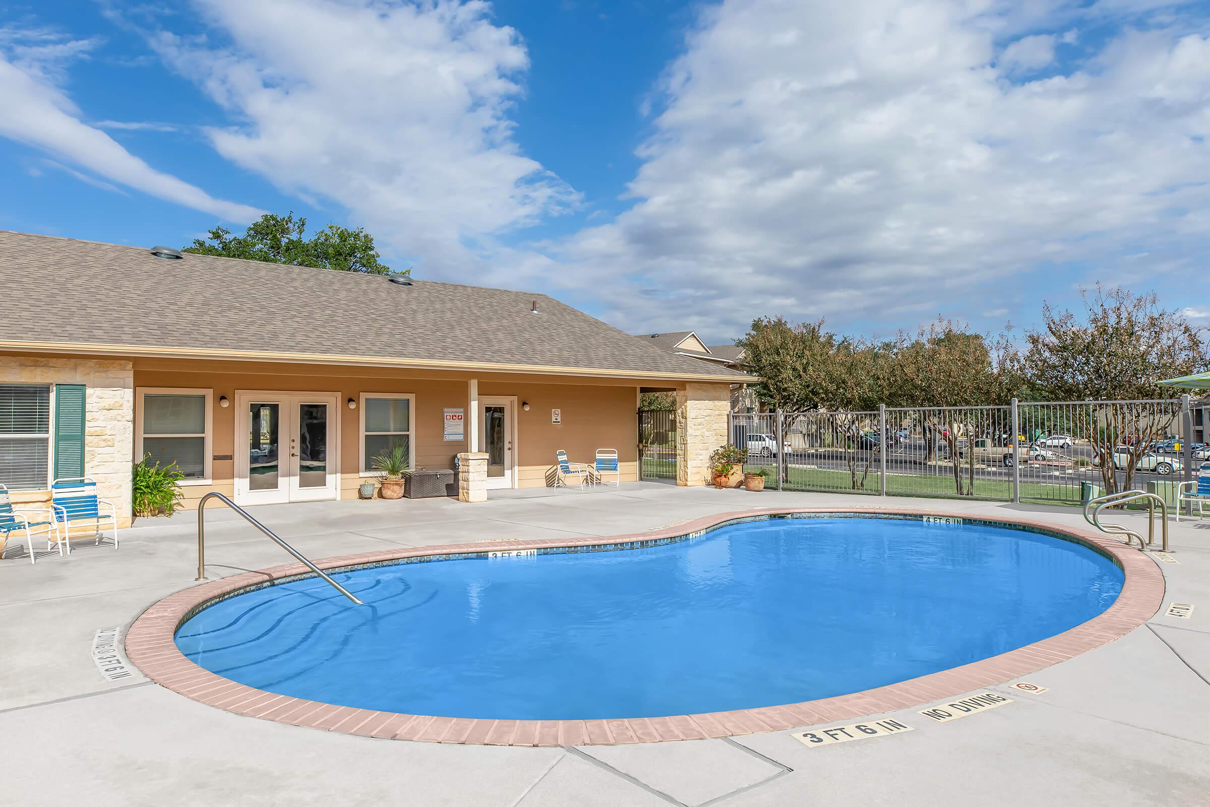 Vistas Apartments
