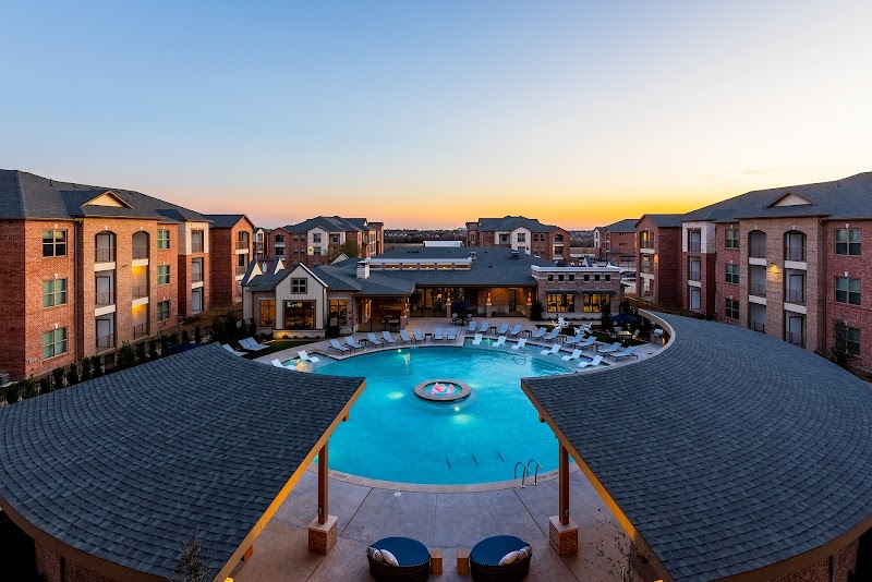 Windsor Castle Hills Apartments